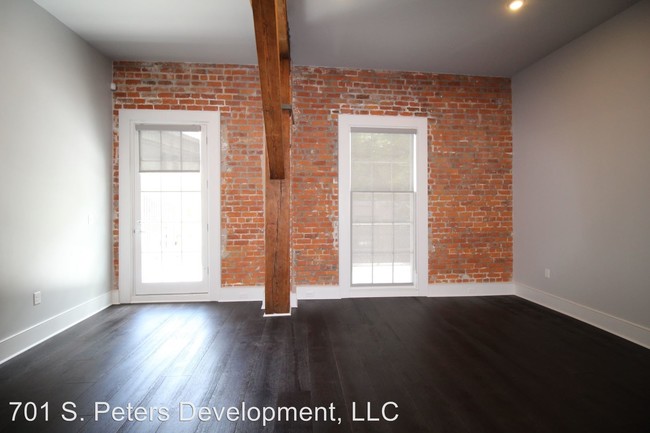 Foto del edificio - 711 S Peters St
