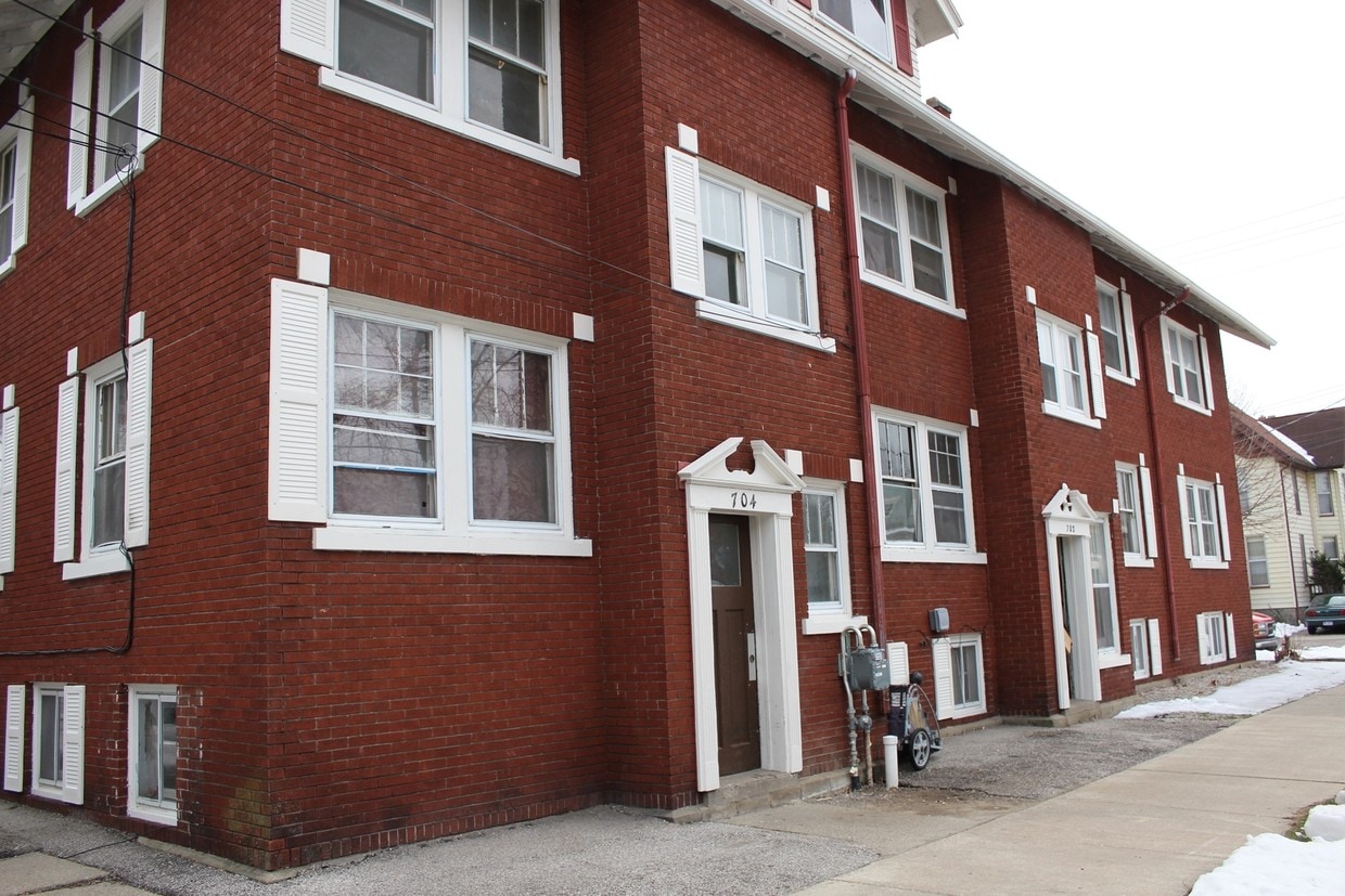 704 N Grant St, Bay City, MI 48708 Apartments in Bay City, MI