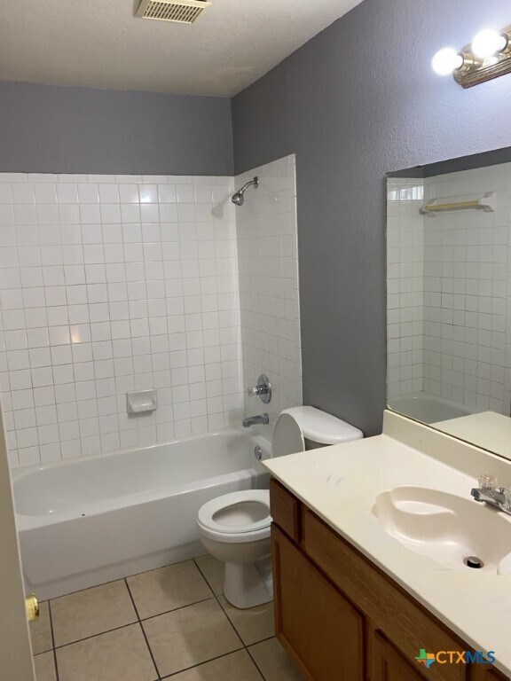 Building Photo - 3404 Barcelona Dr
