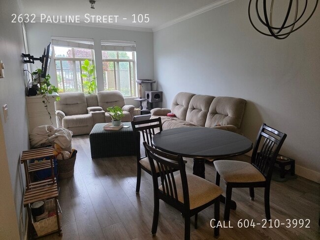Photo du bâtiment - Ground Floor Unit at Yale Crossing