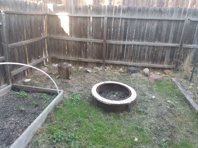 Foto del edificio - $100 OFF 1st Month! Updated 2 Bed, 1 Bath Townhouse next to NAU!! Students & Sm. Pets OK !! Avail...