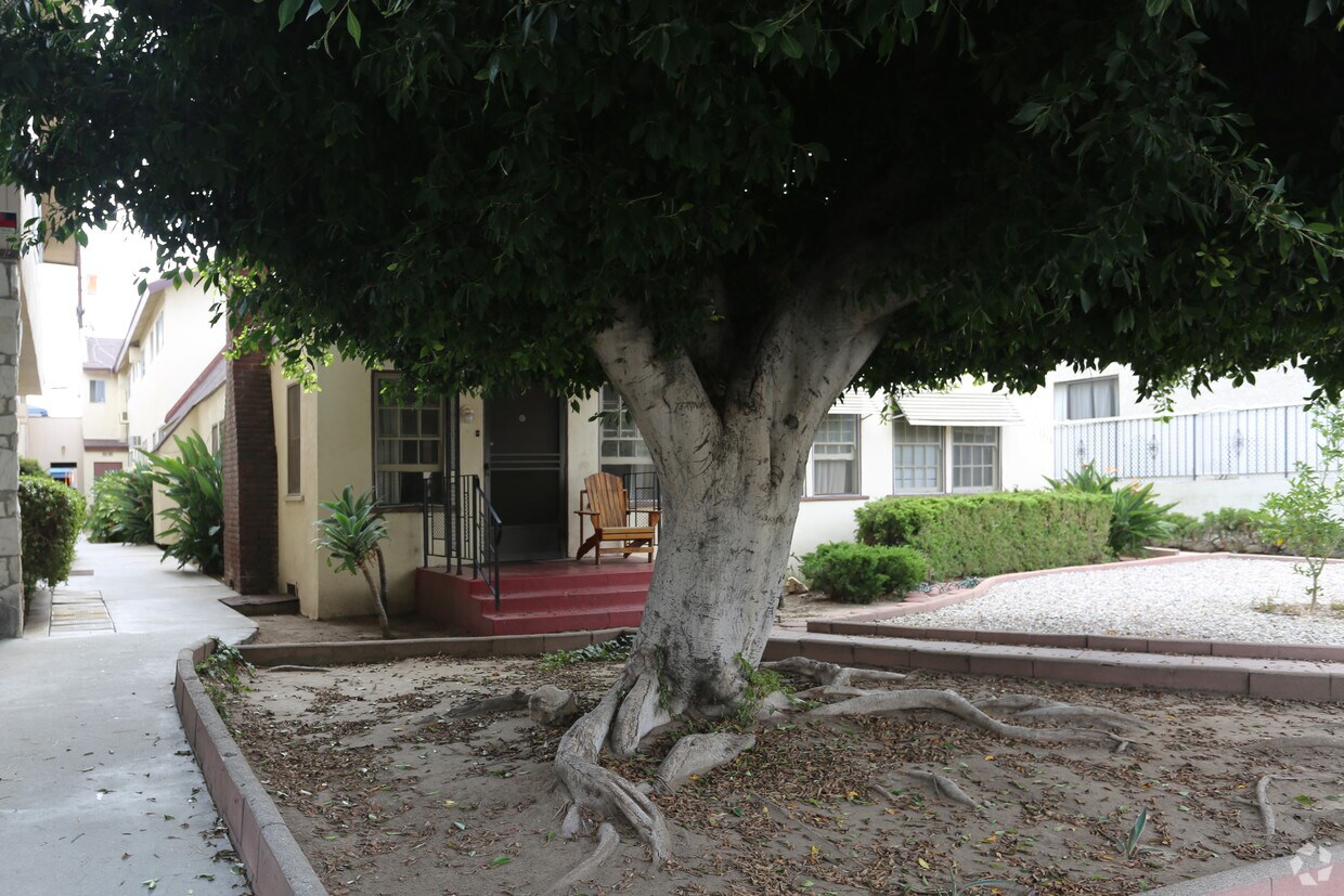 Foto principal - 1116-1118 San Rafael Ave