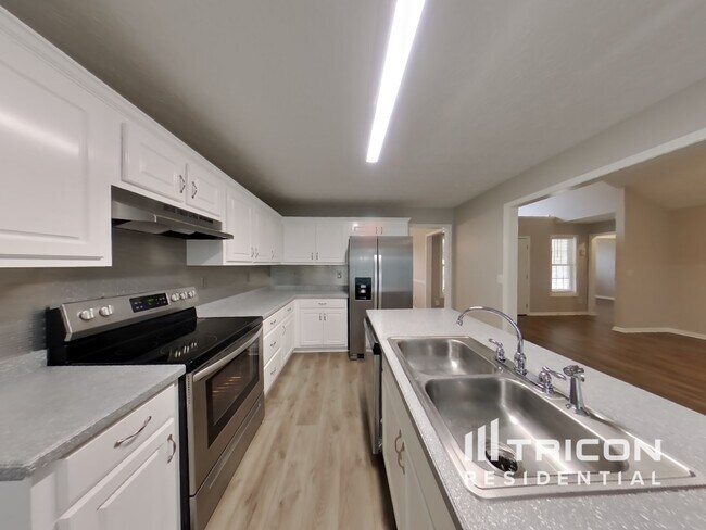 Foto del edificio - 1512 Riverglen Dr