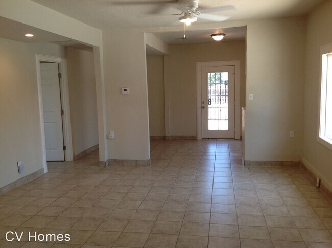 Building Photo - 2 br, 1 bath House - 2042 Gaither St.