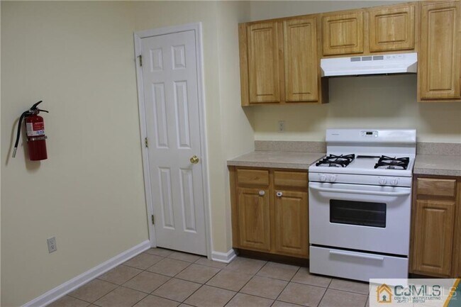 Foto del edificio - 231 Pinelli Dr