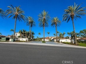 Building Photo - 30902 Club House Dr