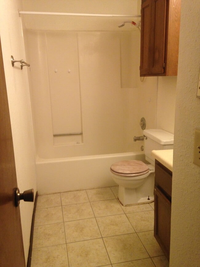 Building Photo - 3 bedroom Duplex in Glenpool