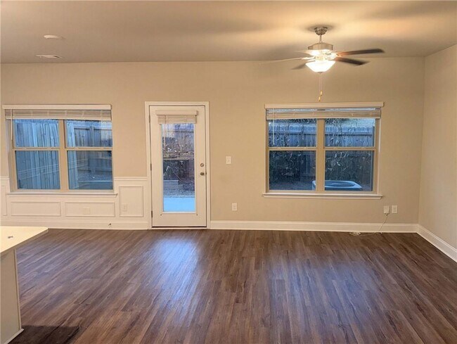 Foto del edificio - 480 Rockfern Ct