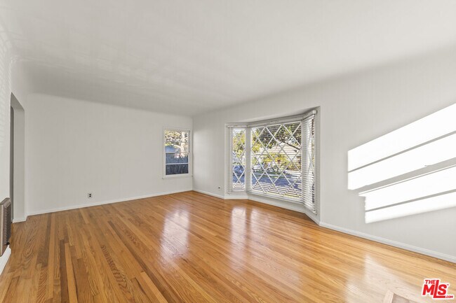 Foto del edificio - 5908 Abernathy Dr