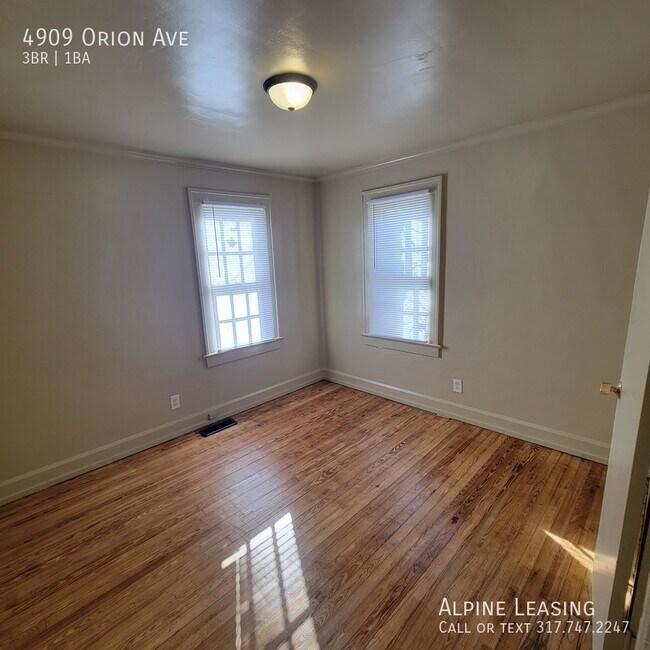 Building Photo - 3 Bedroom