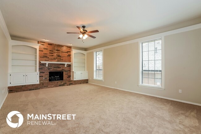 Building Photo - 1100 Fountain Gate Ct