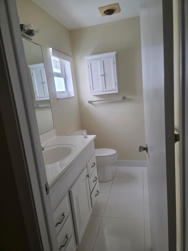 Foto del edificio - 1701 SW 16th St