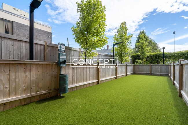 Foto del edificio - 50 Leo M Birmingham Pkwy