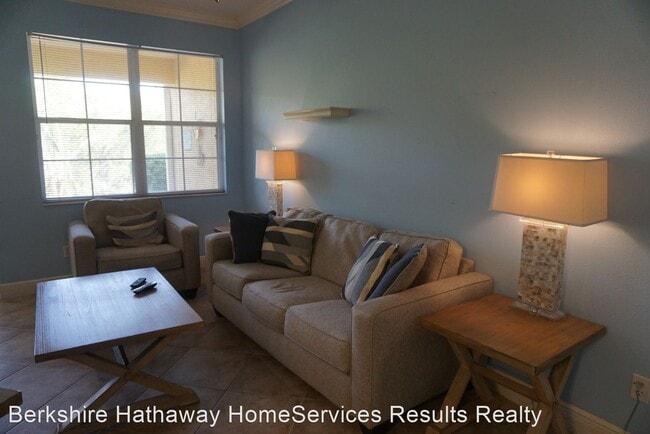 Building Photo - 3 br, 2.5 bath House - 825 Assembly Ct.