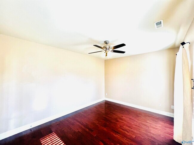 Foto del edificio - 630 Summer Cove Cir NW