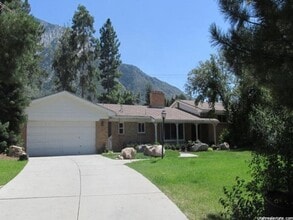 Building Photo - 3760 E Evelyn Dr