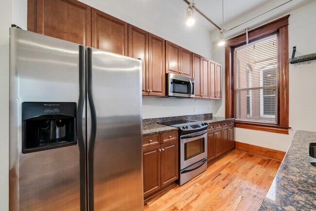 Foto del edificio - 1209 N Franklin St