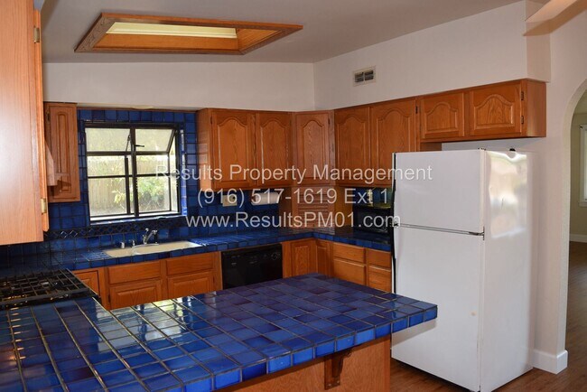 Foto del edificio - 3 br, 1 bath House - 7300 Mariposa Ave