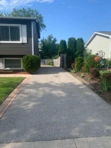 Building Photo - 3848 Sutherland Dr