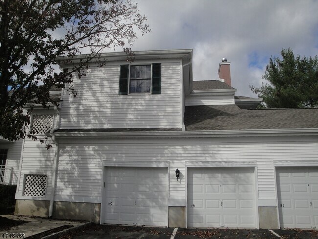 Foto del edificio - 144 Alexandria Way