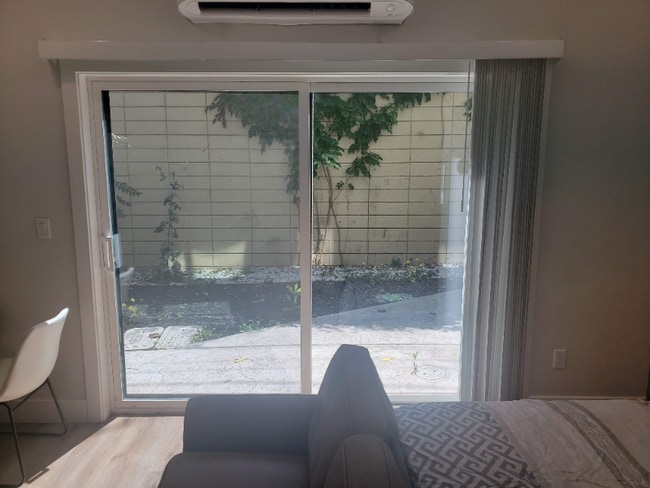 Photo - 725 19th St Apartment