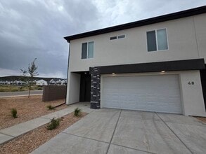 Building Photo - 2875 W Cody Dr