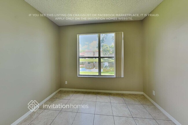 Foto del edificio - 16203 Opal Creek Dr