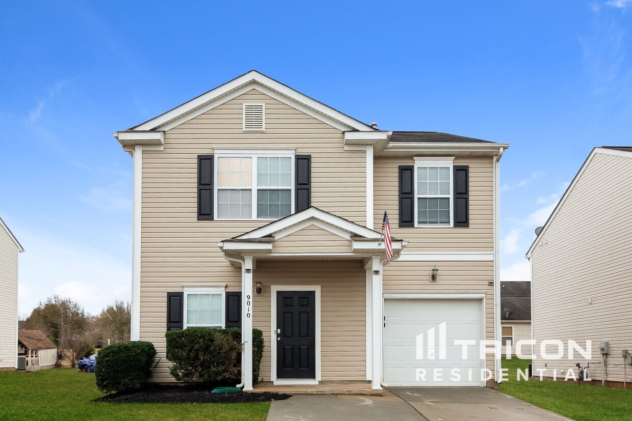 Foto principal - 9010 Corey Common Avenue Charlotte NC