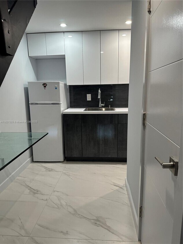 Foto principal - 3110 SW 19th Ter