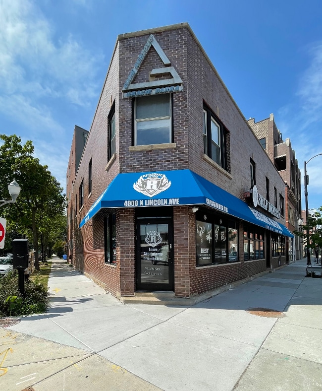 Building Photo - 4900 N Lincoln Ave