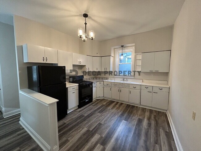 Foto del edificio - 5228 Northrup Ave