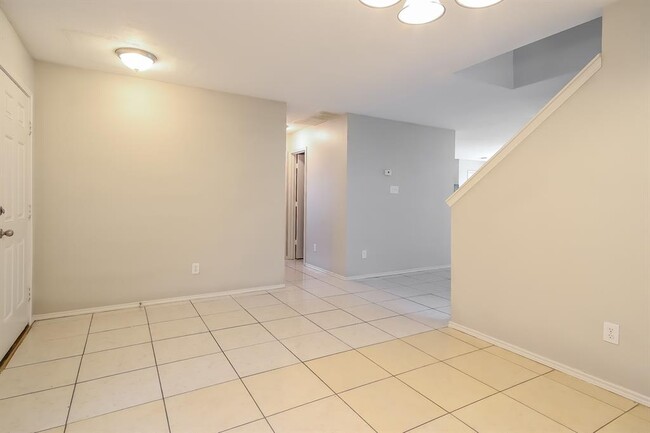 Building Photo - 21119 Bridgemeadows Ln