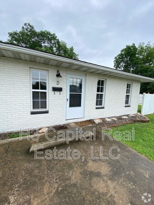 Building Photo - 4900 Maryville Rd
