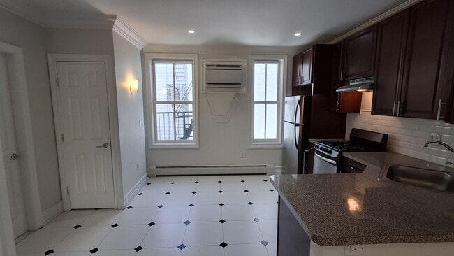 Kitchen area - 603 Bloomfield St