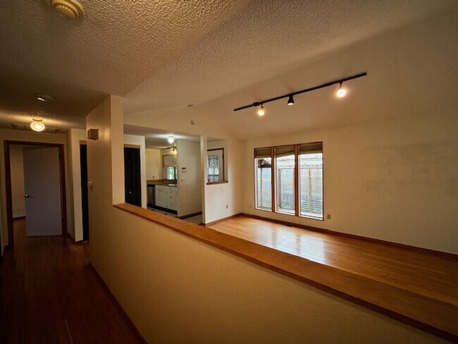 Foto del edificio - 1315 22nd St