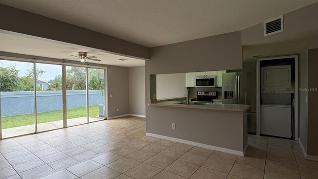 Building Photo - 211 Caribbean Dr