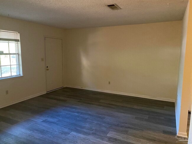 Building Photo - 5097 Yacht Harbor Cir