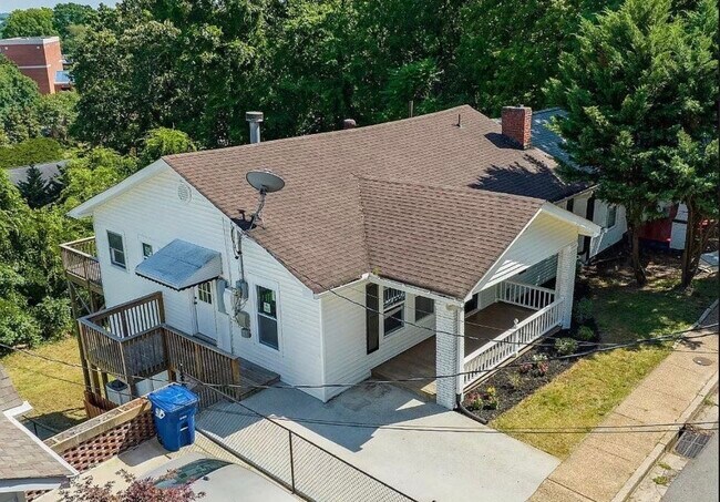 Foto del edificio - 232 Jarnigan Ave