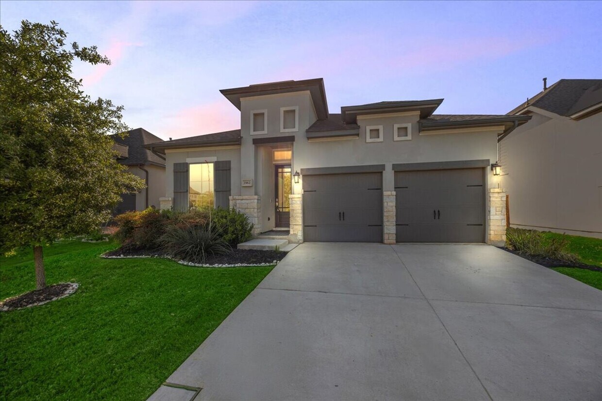 Primary Photo - 2162 Wildrye Ln