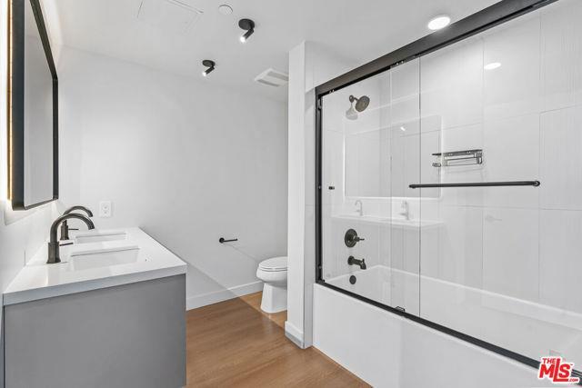 Building Photo - 10601 Washington Blvd