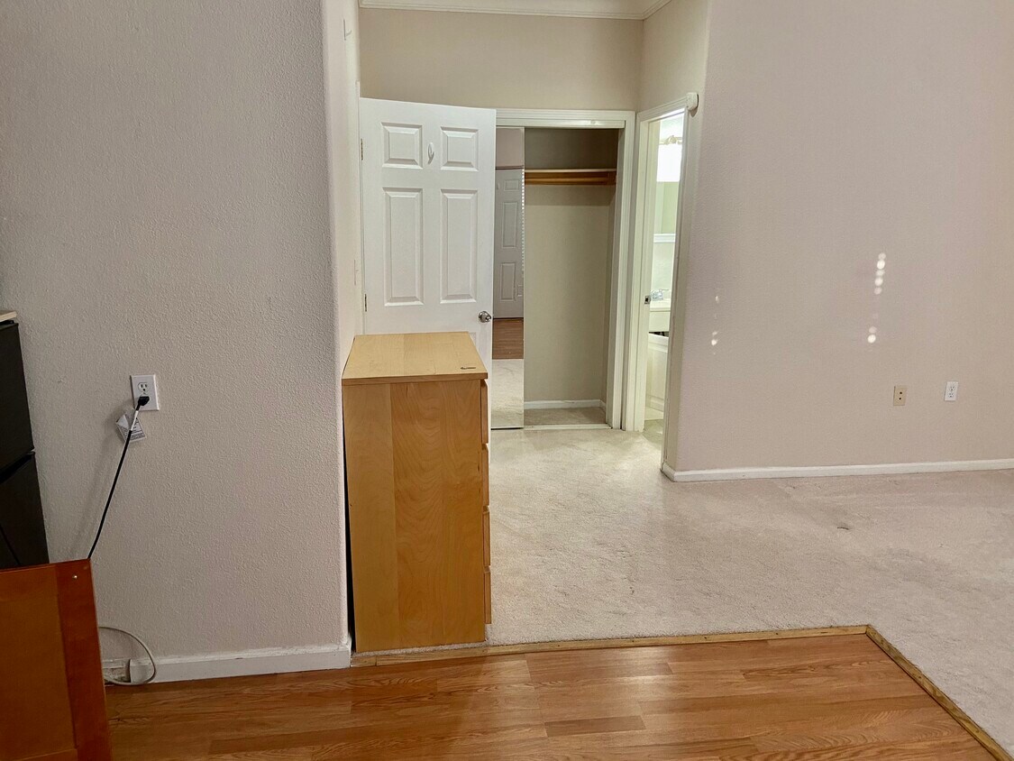 Foto principal - 1114 Myrtle Dr