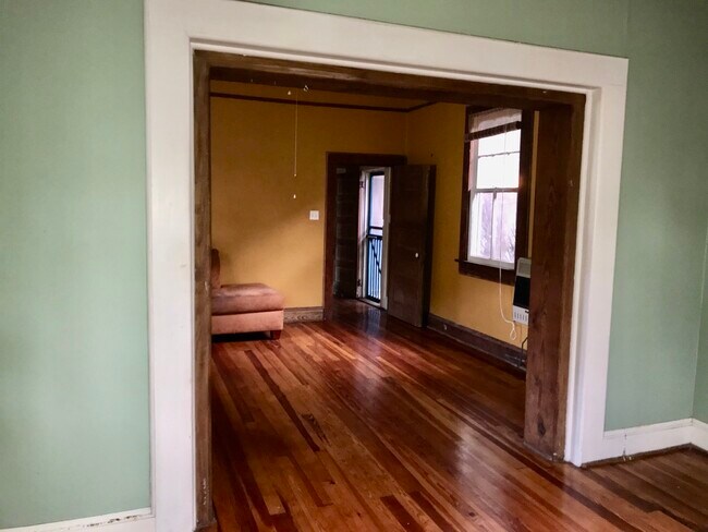 Building Photo - 1415 Cambronne St