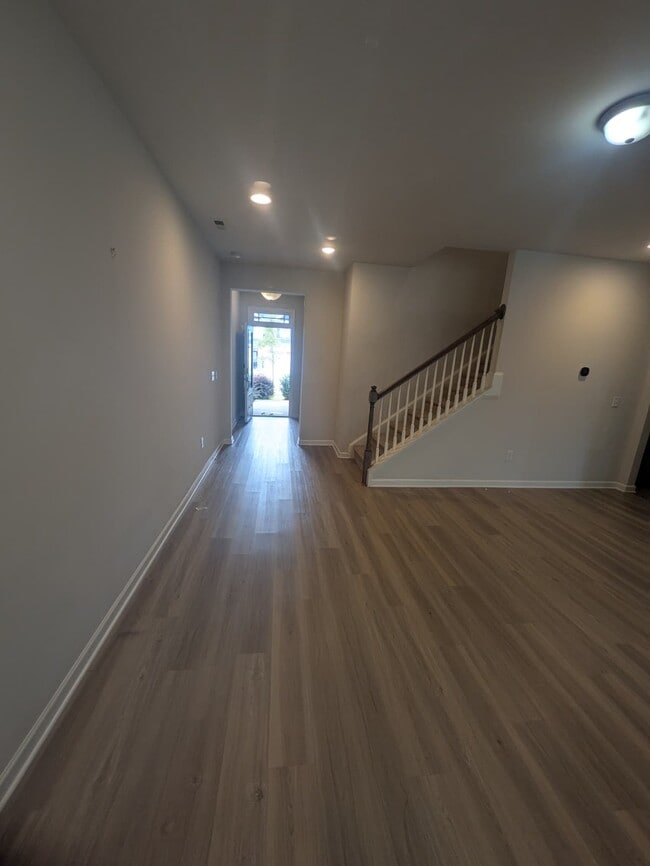 Building Photo - 784 Amarra Dr