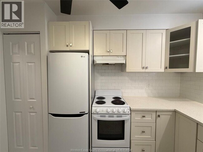 Photo du bâtiment - 2490 Rivard Ave