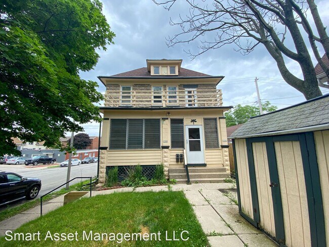 Foto del edificio - 1500 S 71st St