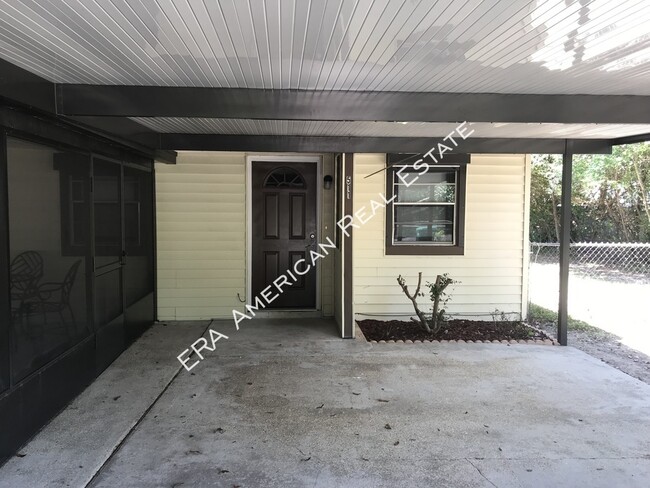 Foto del edificio - 511 Fir Ave