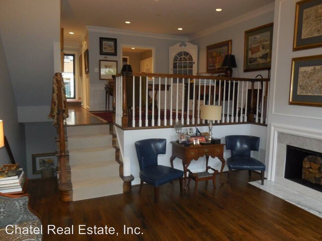 Foto del edificio - 4332 Westover Pl NW