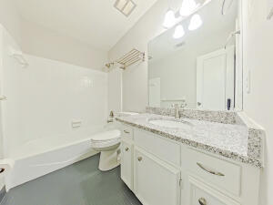 Building Photo - 850 Brookfield Pkwy