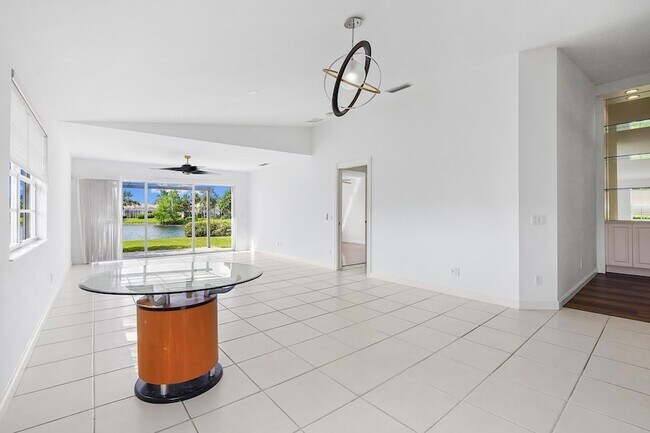 Building Photo - 8270 Eleuthera Ln