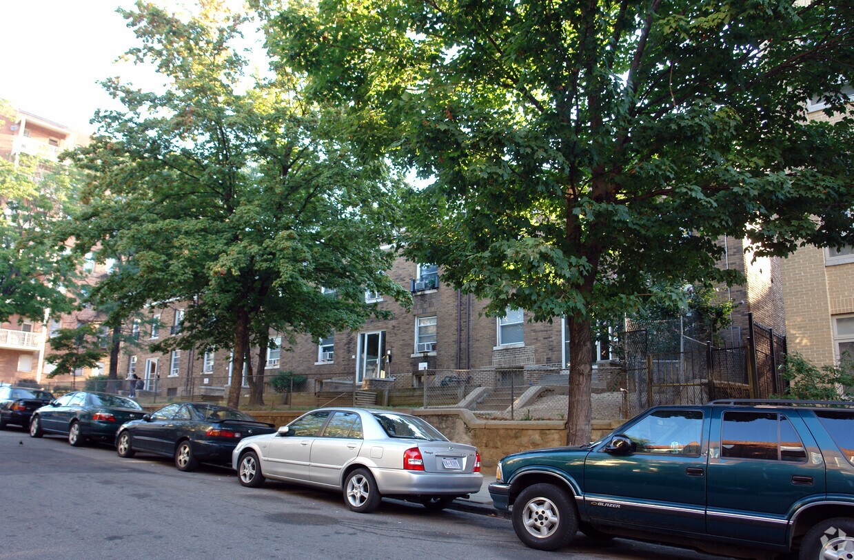 Building Photo - Carleton Terrace